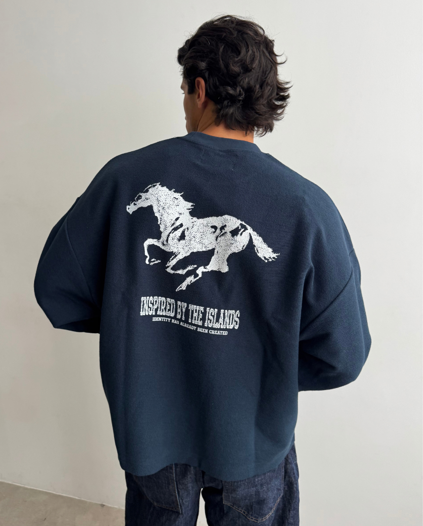 RUNAWAY NAVY CREWNECK