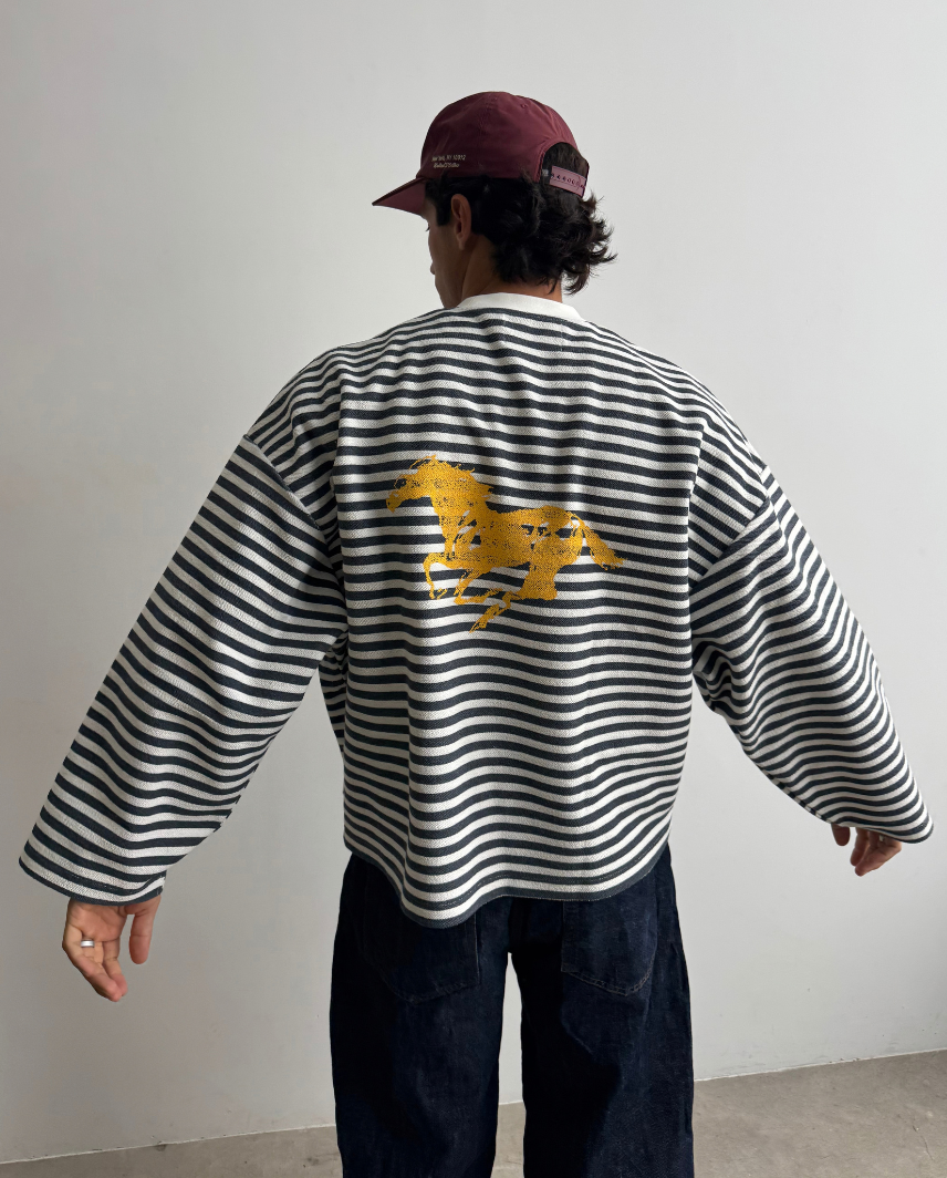 GOLDEN STRIPES CREWNECK